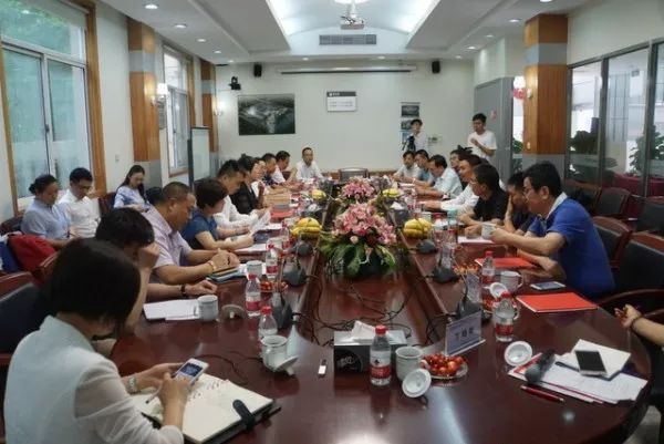 品牌大事|巴德士、湘江、展辰等企業大佬為何齊聚亞士？
