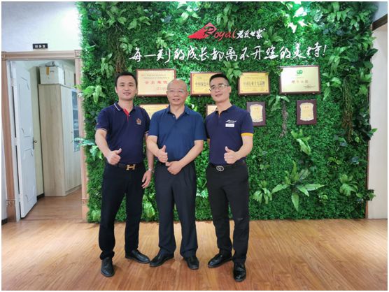 君匠世家藝術壁材 攜手華南理工大學涂偉萍教授技術創新