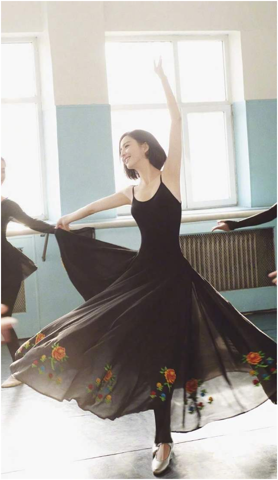 佟麗婭與合生雅居6年深度合作，時間見證定制品牌實力
